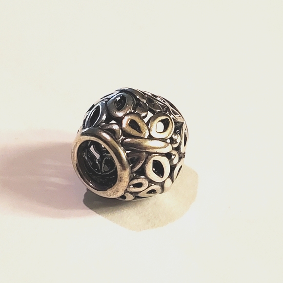 Authentic NEW Pandora Openwork Butterfly Garden Silver Charm Sterling Silver - Picture 2 of 6